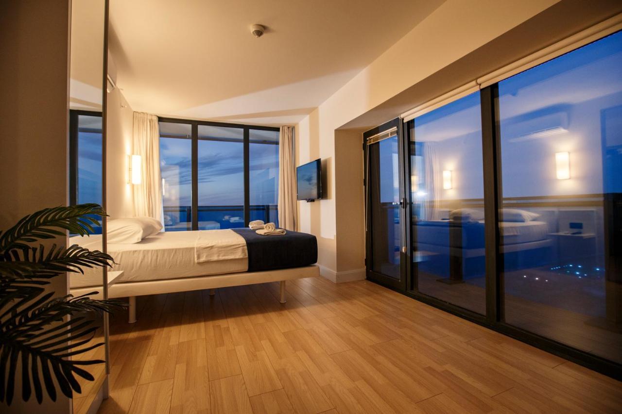 Panorama Orbi City Center Suite Sea View Batumi Exterior photo